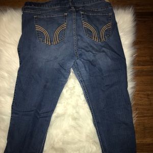 🌙Hollister light wash skinny jeans